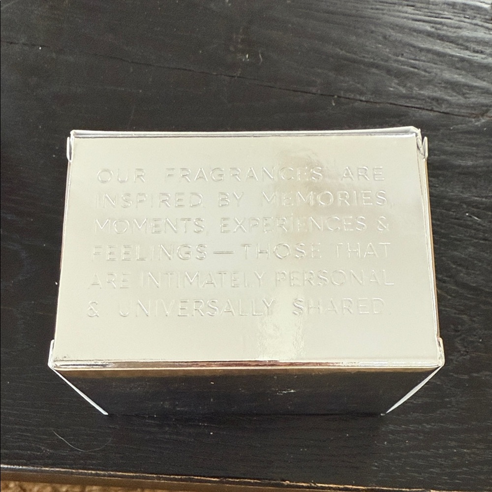Phlur Missing Person Perfume - Picture 5 of 6